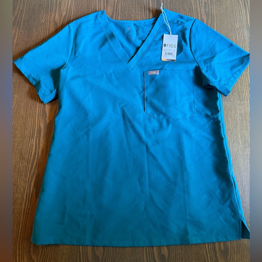 FIGS Pacific Blue Catarina Top - Size M